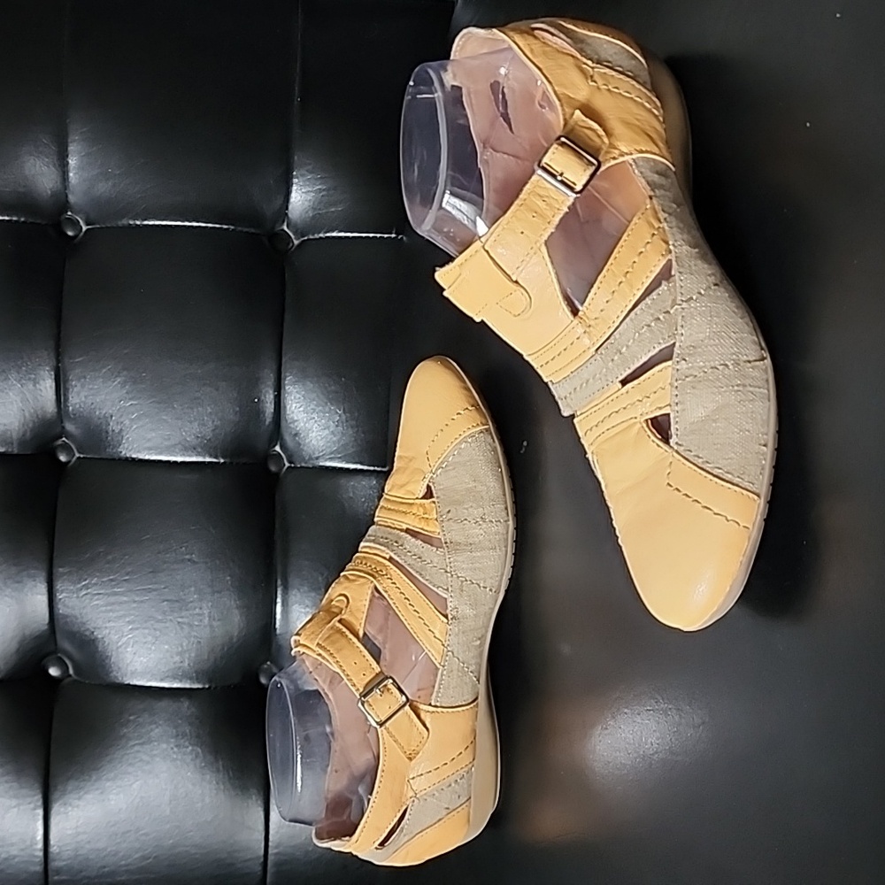 Khrio Yellow Fisherman T-Strap Leather and Canvas Sandal Women's EU 38 - Picture 2 of 11